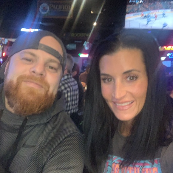 Meet your Posher, Danielle - Picture 4 of 5